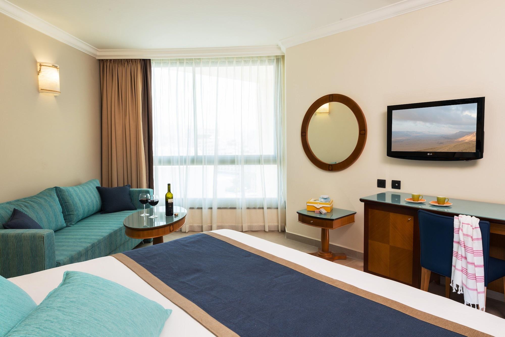 U Magic Palace Eilat Exteriör bild A room at the hotel