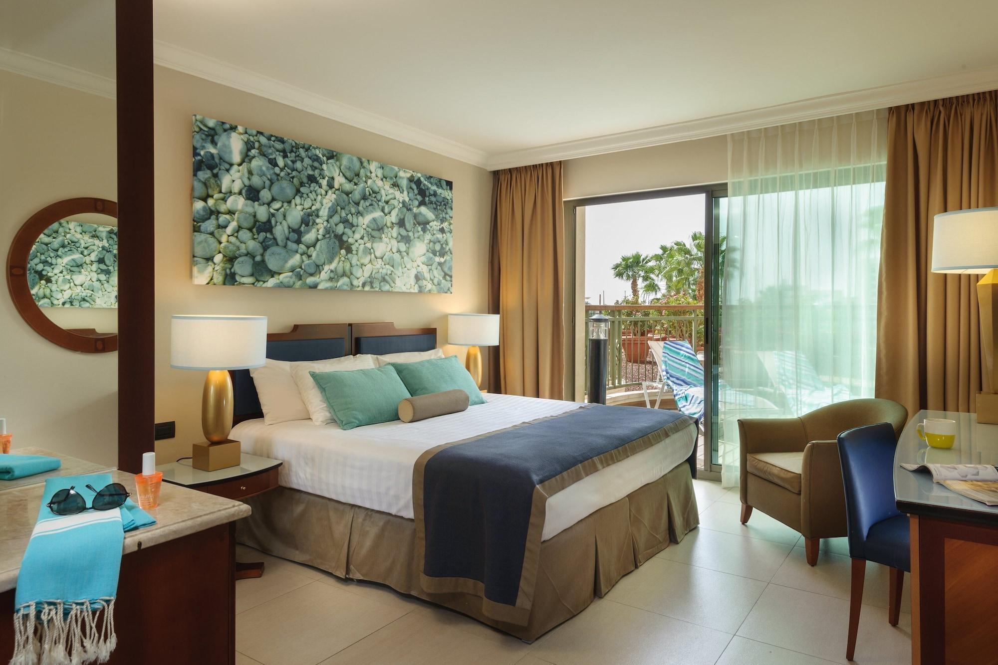 U Magic Palace Eilat Exteriör bild Deluxe room