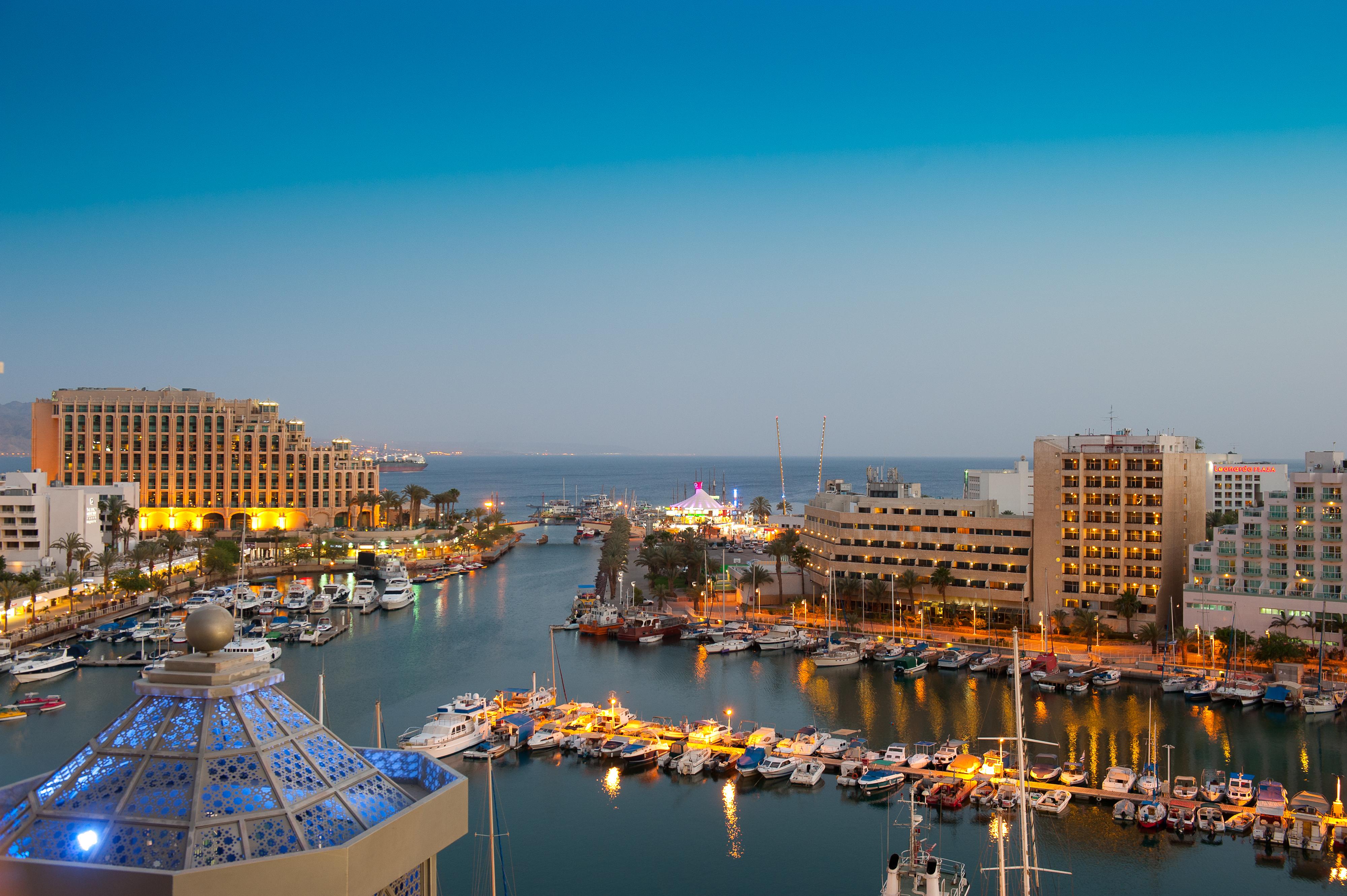 U Magic Palace Eilat Exteriör bild Limassol Marina