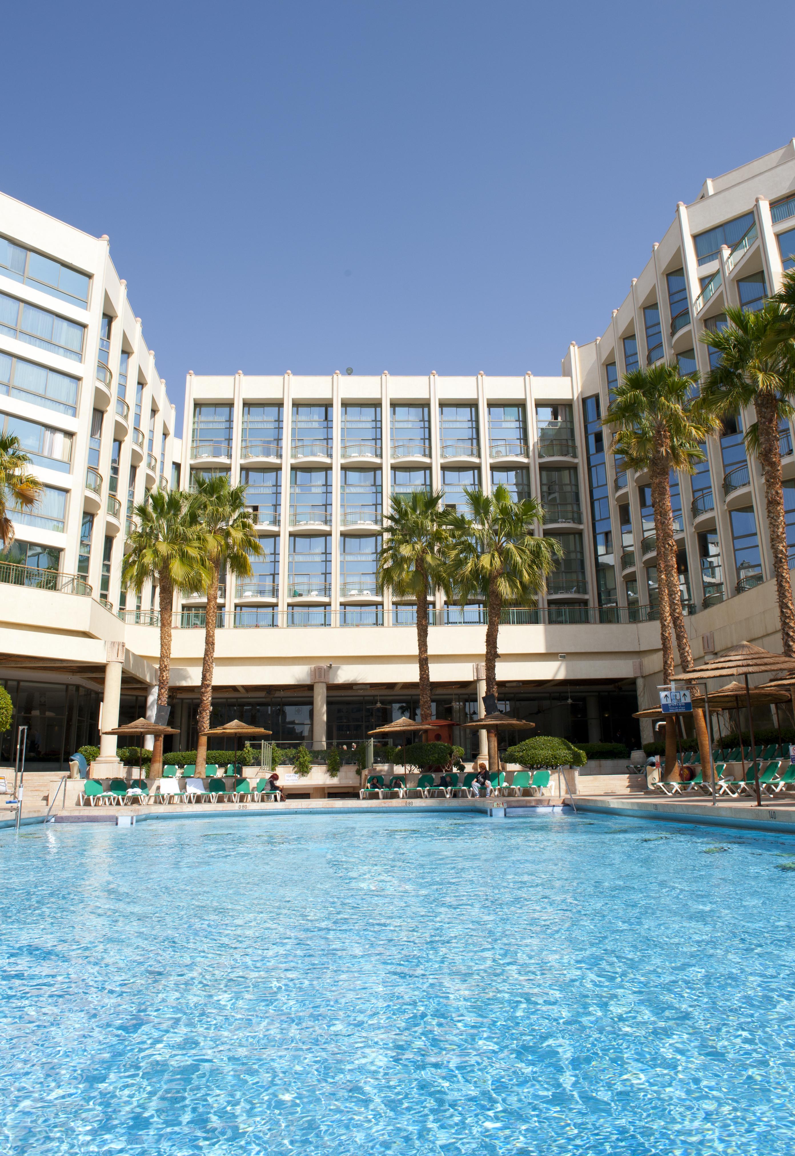 U Magic Palace Eilat Exteriör bild The pool at the Hilton San Diego Bayfront