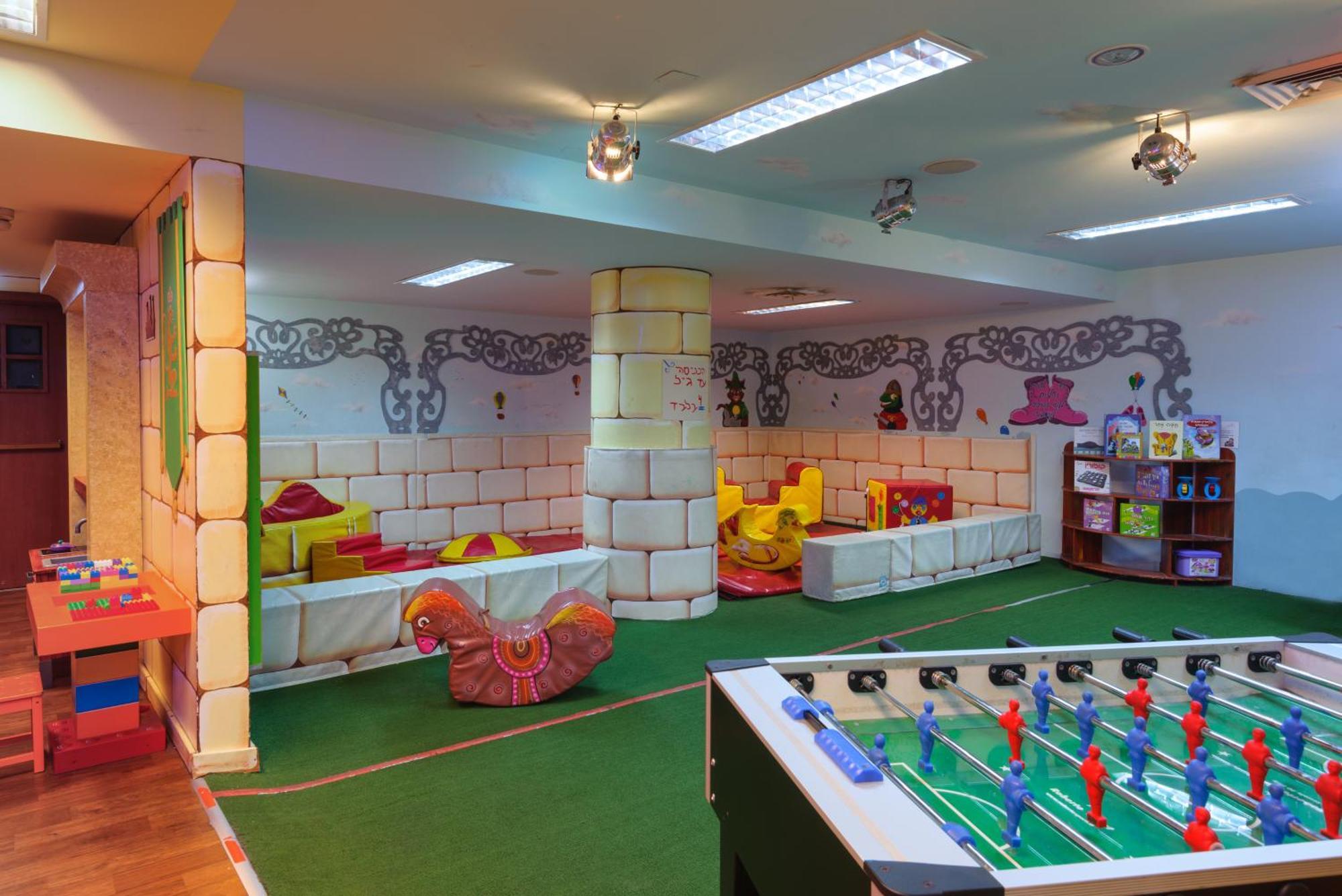U Magic Palace Eilat Exteriör bild The children's area